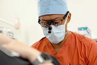 輪郭(エラ骨切り)・豊胸のスペシャリスト 東京美容外科 大阪 梅田院 院長木村 幸志伊医師