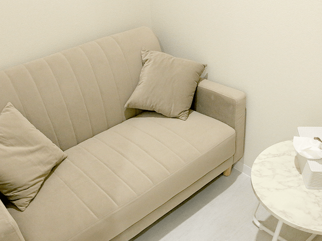 札幌院の待合スペース